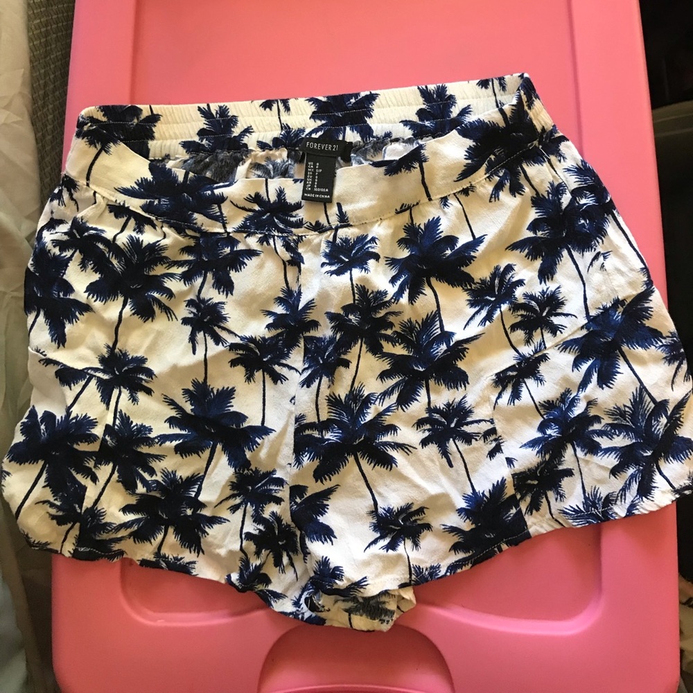 Palm high rise flows short size Sm